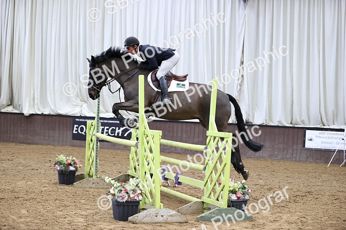 SBM_001804 - Class 4 - Senior Newcomers - 1.10m Open