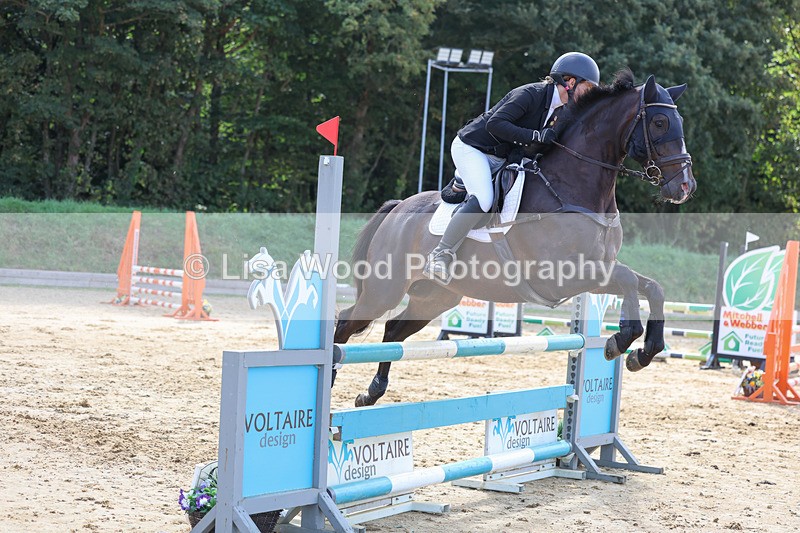3E7A0673 - Class 4: Senior British Novice/90cm open