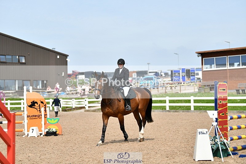 240511A-152041-14109 - Cls 25 British Novice and 90cm Open