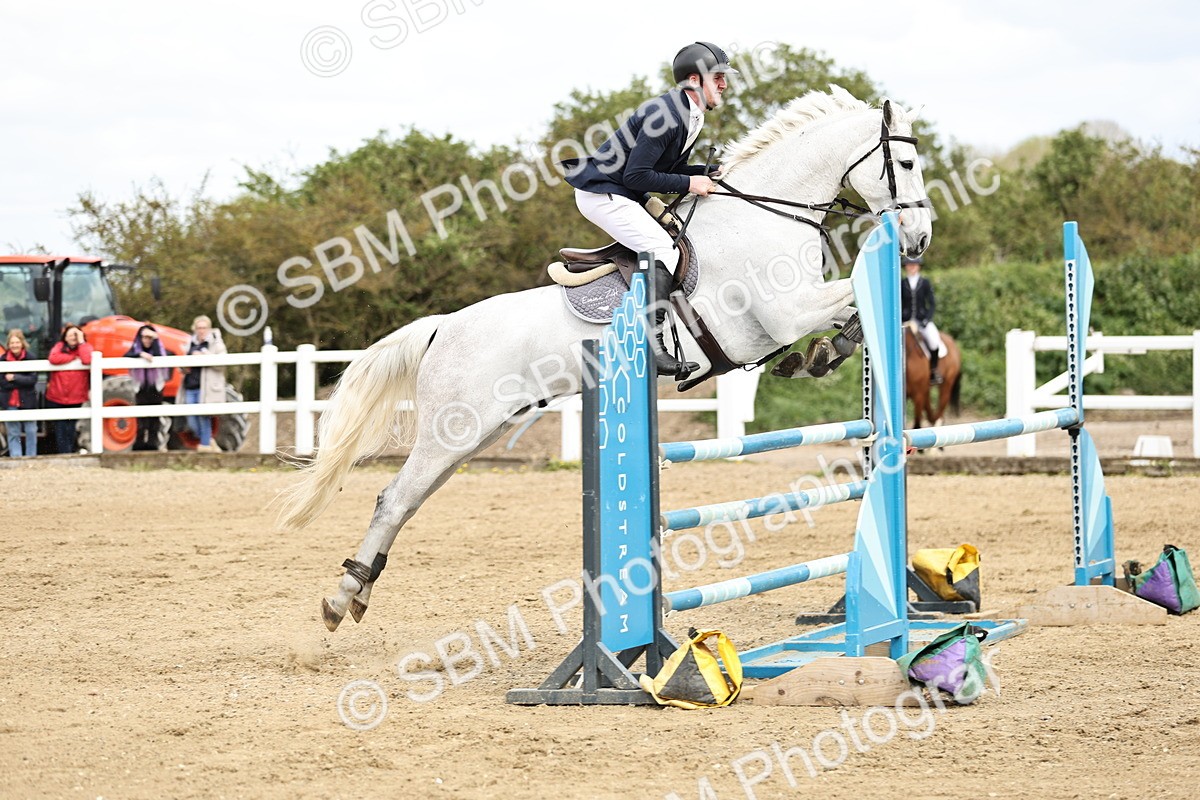 SBM_001320 - Class 4 - Senior Newcomers - 1.10m
