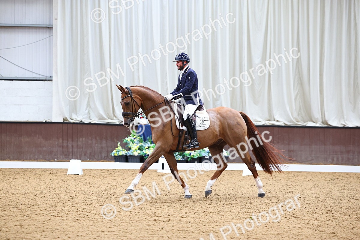 SBM_006370 - Class 5 - novice 6 - 12.04-13.07