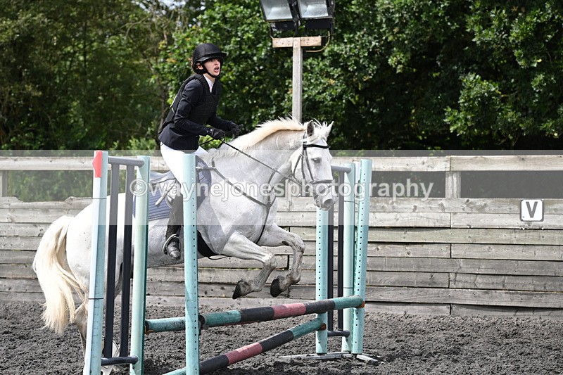 WJ6_9749 - Class 13 Novice 60cm