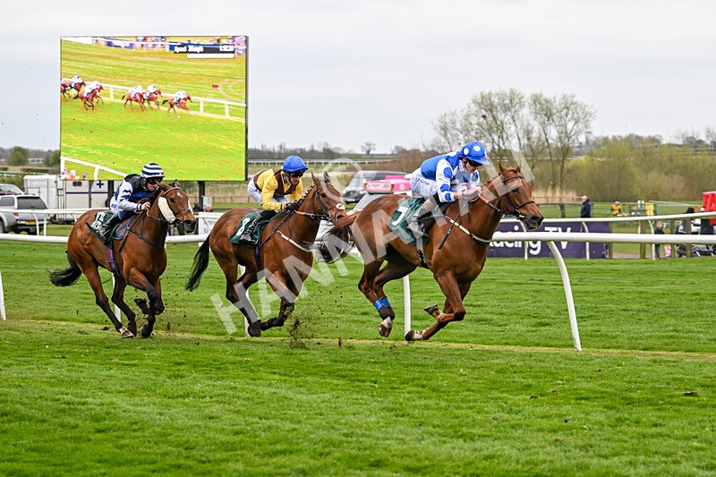 090425-Race 7-Mister Sox-0343 - Race 7