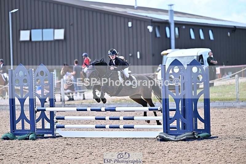 250627-164917-00813 - Cls 6 Stepping Stones 128cm and 138cm