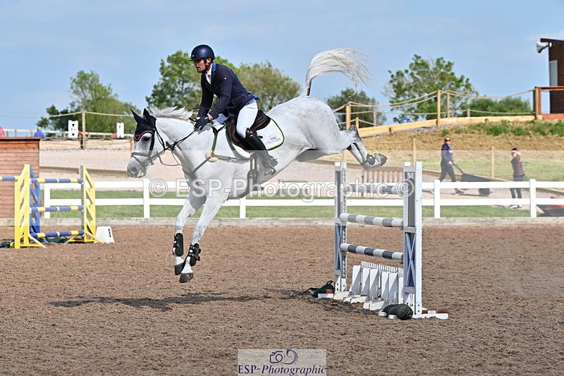 240605A-163312-01094 - Cls 6 National 1.30m and 1.40m