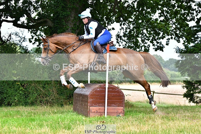 230817-134307-02943 - Abbie's 1st Group - XC
