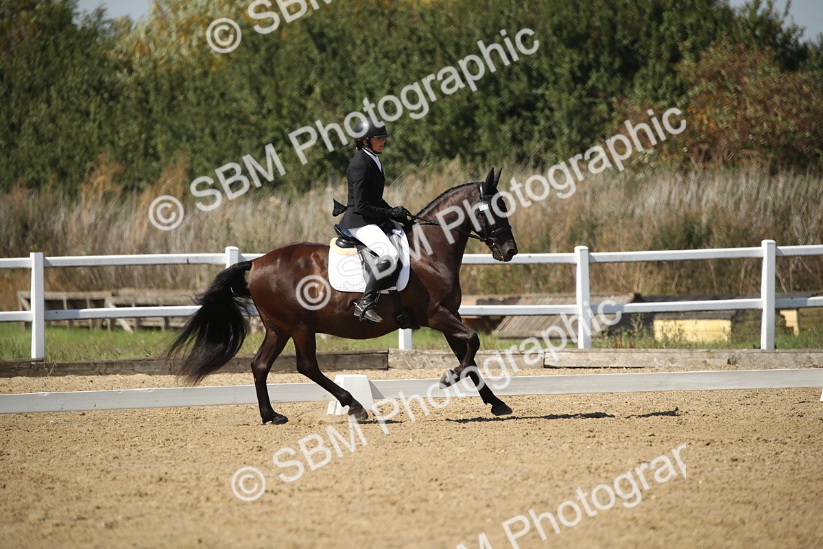 SBM_005737 - Class 11 - Novice 5 - 13.19-14.22