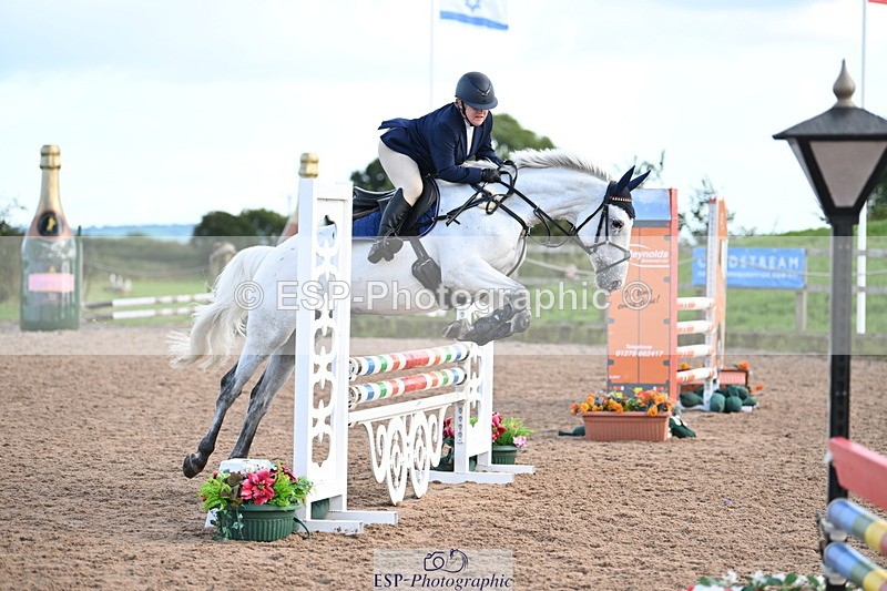 240912A-171827-02508 - Cls 7 Snr 90cm Open Speed Derby