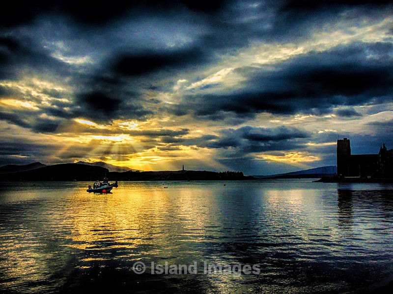 A spectacular sunset in Oban Bay - Sunsets
