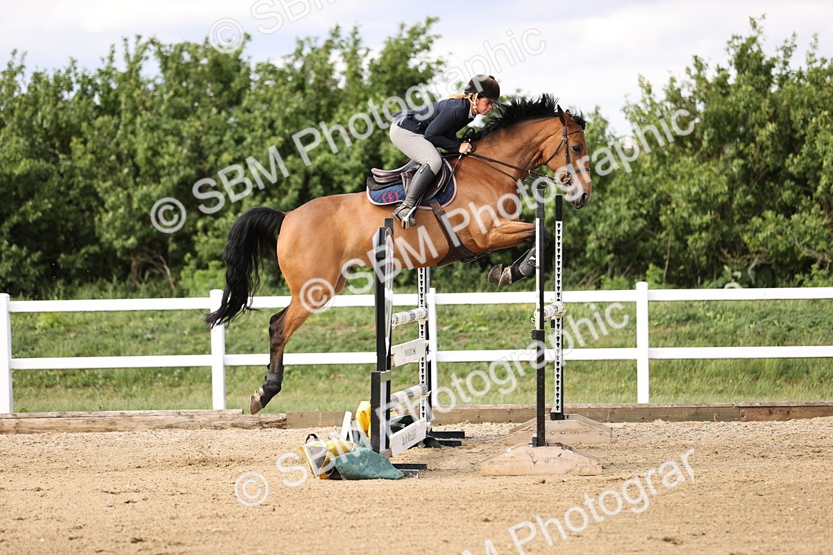 SBM_003772 - Class 13 - Senior Foxhunter - 1.20m
