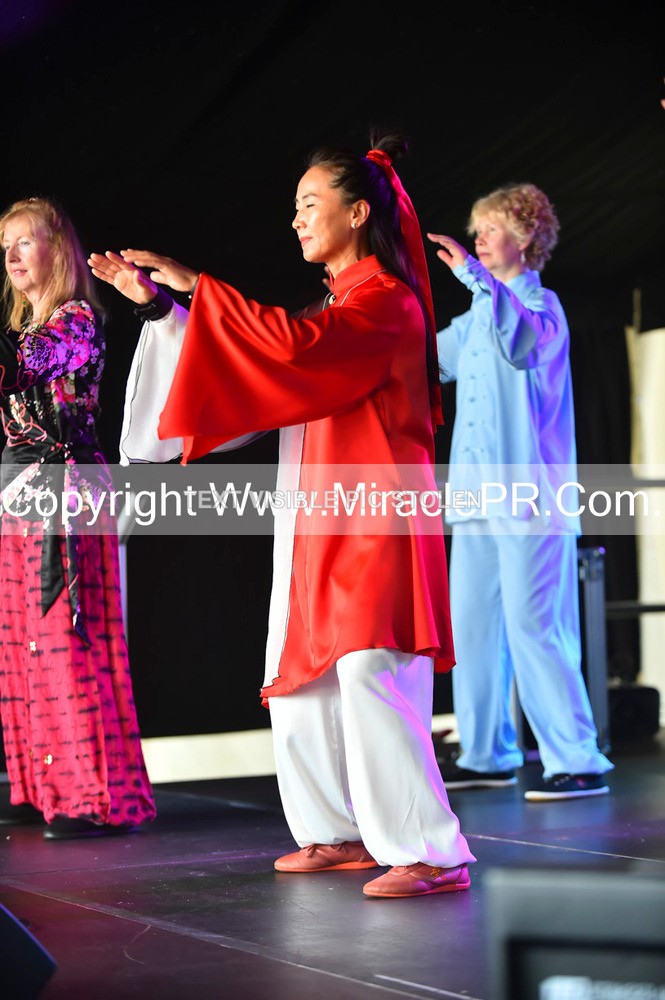 SH4_1423 - Tai Chi with Lisa Kay.