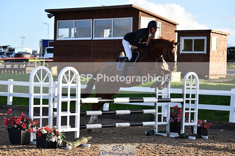 231014A-090110-03622 - Cls 12 British Novice & 90cm Open