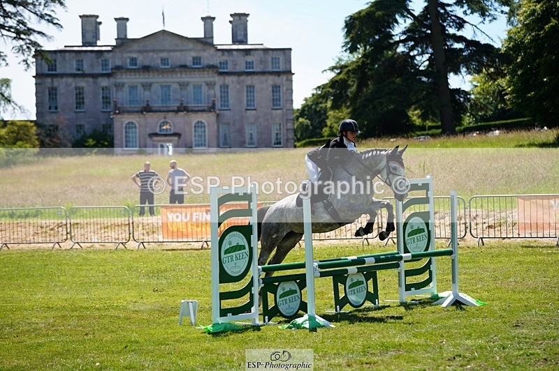 240629X-125334-4963 - 210-Tarka_Abraham-QUEEN_RUBIE