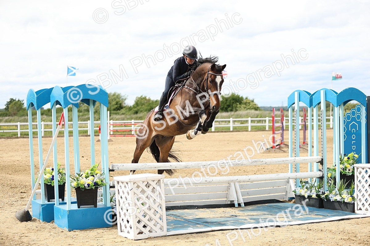 SBM_001309 - Class 5 - Senior Foxhunter - 1.20m