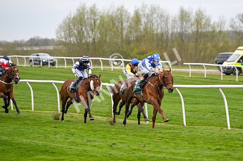 090425-Race 7-Mister Sox-0326 - Race 7