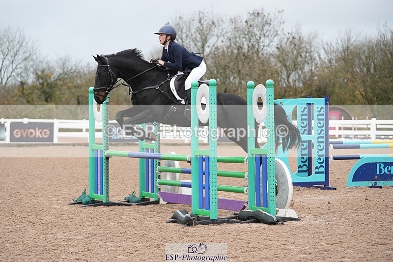 251109-084748-03079 - Cls 15 British Novice and 90cm Open