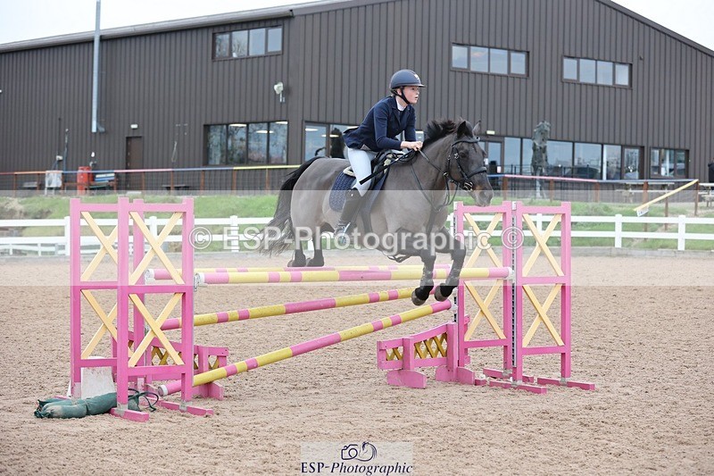 241116X-140112-02353 - Cls 14 A&B Pony Fox & 1.10m Open