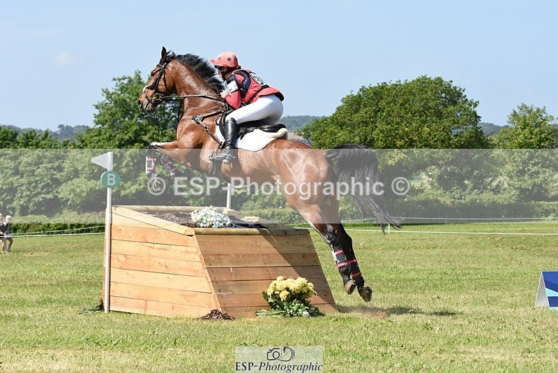 230527-111330-08818 - 304-MADFORD_LAW-Anna_Johannson-XC