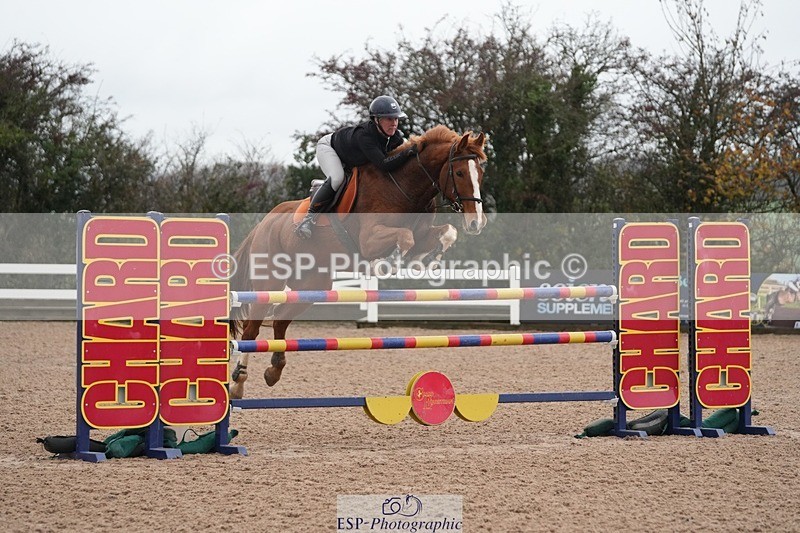 251107-130400-01059 - Cls 6 Foxhunter and 1.20m Open