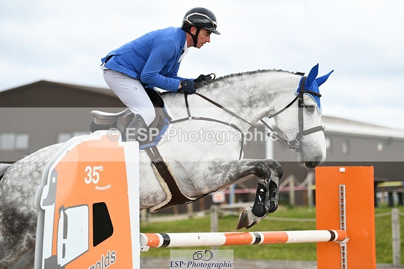 250508-101941-01059 - Cls 1 Snr Foxhunter