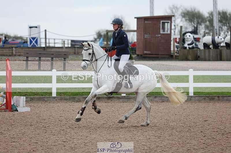 241101A-081203-00102 - FRI Cls 2 British Novice and 90cm Open