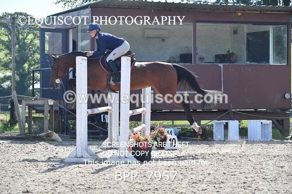 BPP_7957 - CLASS 4 Senior Discovery/ 1m Open