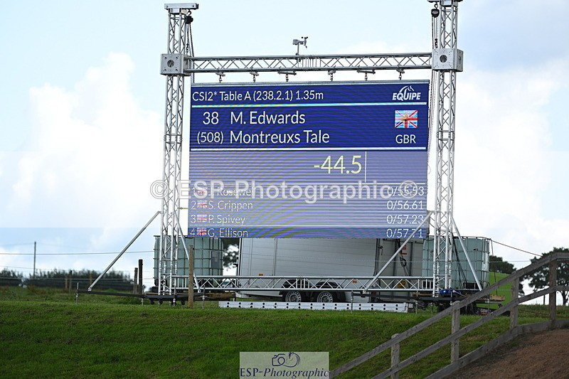 230721A-113249-05684 - Cls 6, 2 Star Medium 1.35m