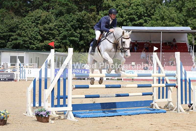 3E7A1833 - Class 9: Senior Foxhunter/1.20 open
