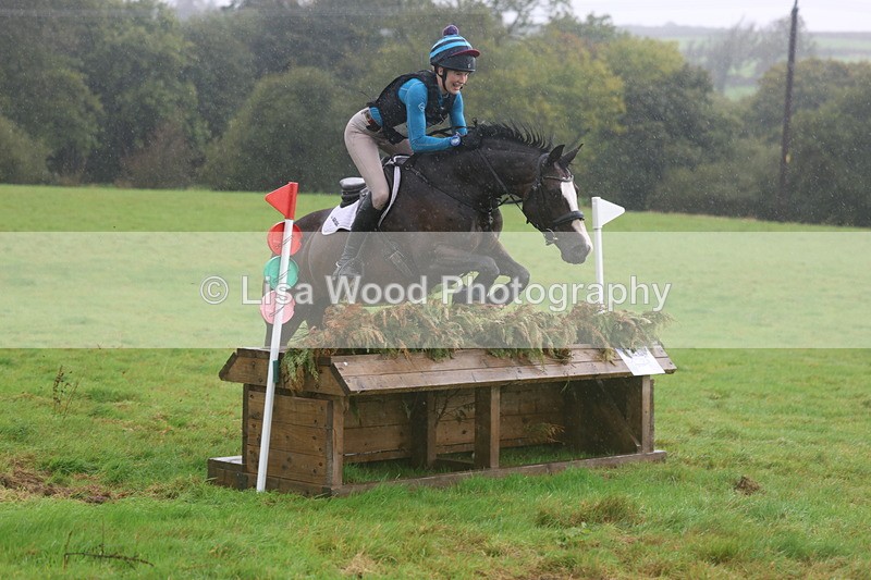 3E7A1906 - Class 4: 80cm: Box