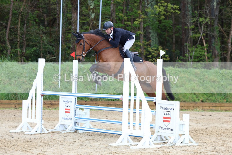 3E7A1497 - Class 6: Senior 1.05m
