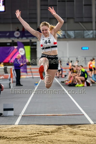 AgeInd25SAT-917560 - Field Female