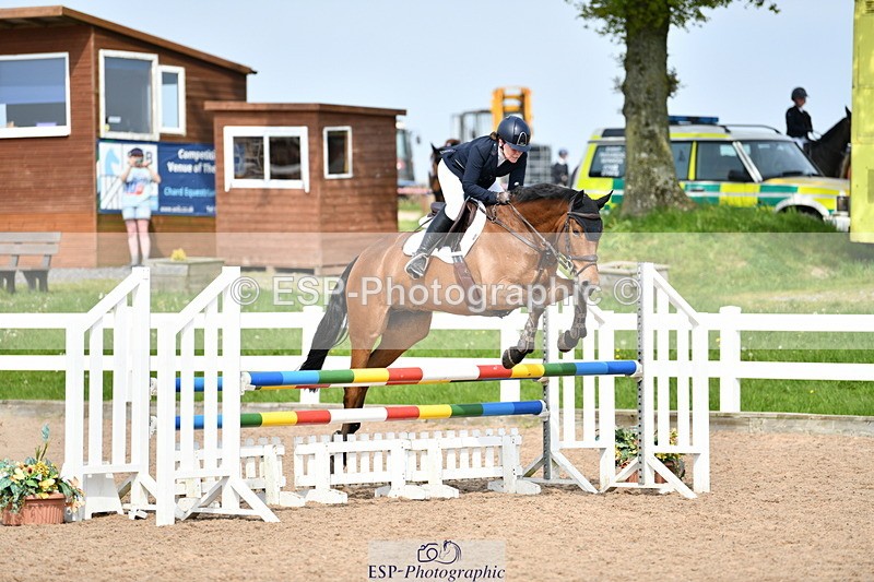 240511A-155930-14242 - Cls 25 British Novice and 90cm Open