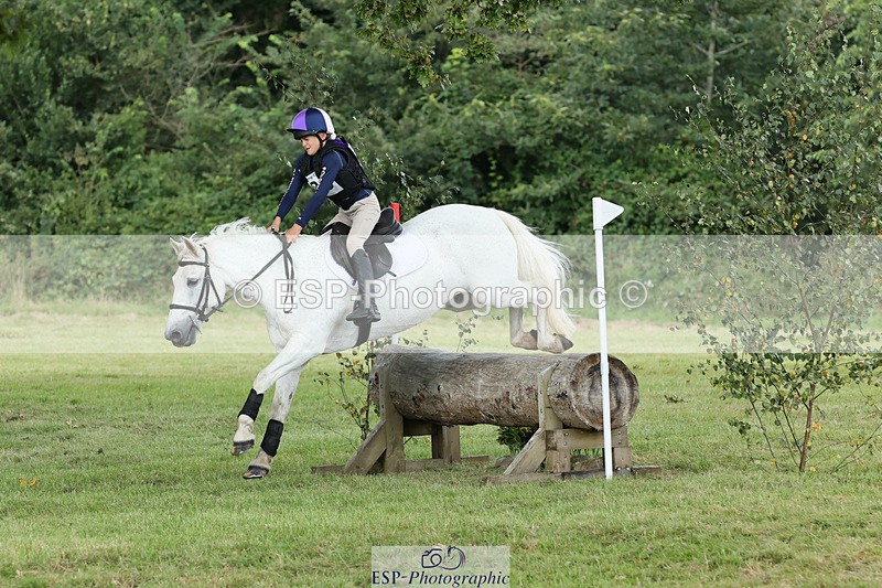 240825X-102920-31599 - 70cm XC 10.00 to 11.00