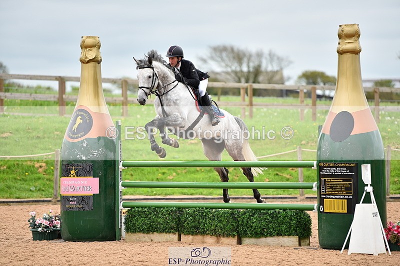 230507A-142128-08382 - Cls 48 Foxhunter