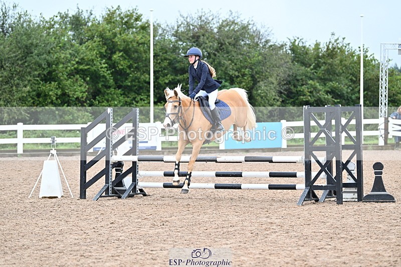 240908A-111425-03285 - Cls 18 A&B Pony Brit Nov & 80 Opern