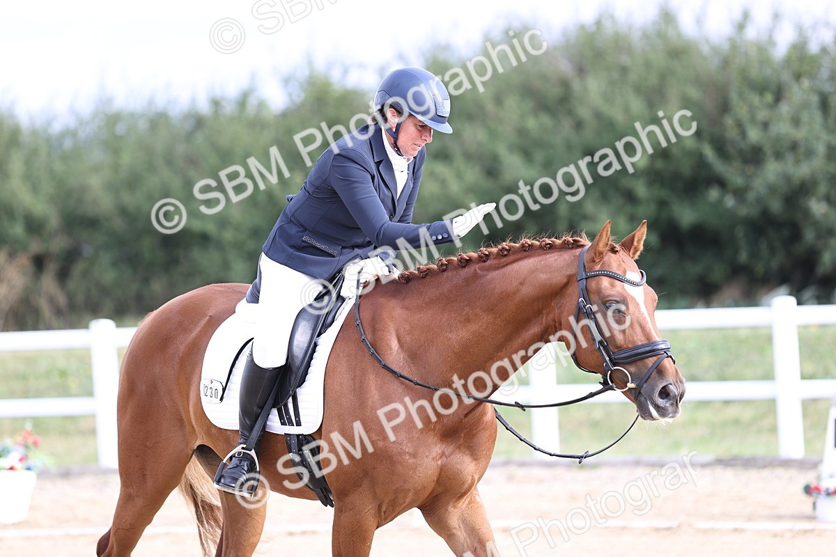 SBM_015356 - Class 14 - Novice 23 - 9.05-10.08
