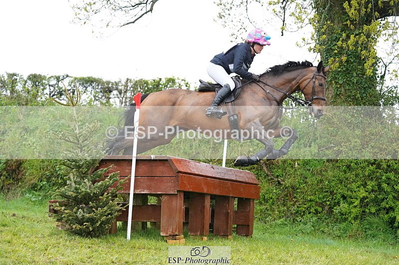 250418-122614-02598 - 080-Tichy.Sanders-SPARHANGER.VELVET