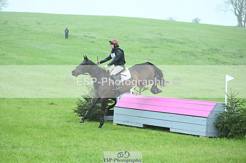 250418-104709-01262 - 062-Georgina.Ewell-KILCARNA.BARNEY