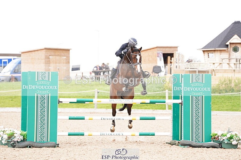 241004A-144952-00814 - Fri 04 Snr Fox & 1.20m Open