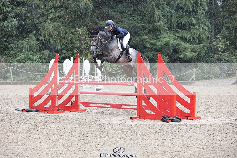 250831A-130536-10242 - Cls 42 Snr 1m Grand Prix