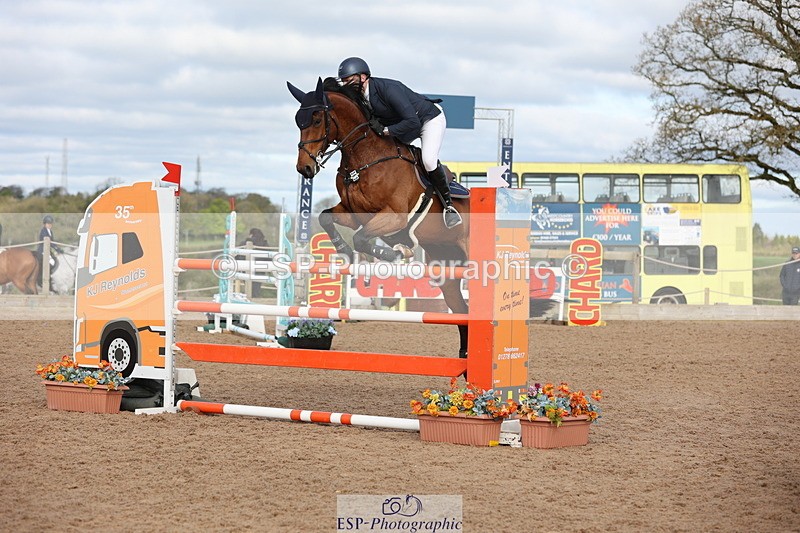 240419A-090142-05278 - Cls 22, 1 Star Gold Tour 1.30m