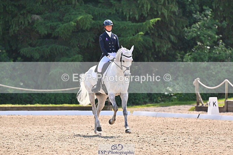 250523A-144016-07631 - A-051-Jemima.Howden-VAN.KAUNITZ