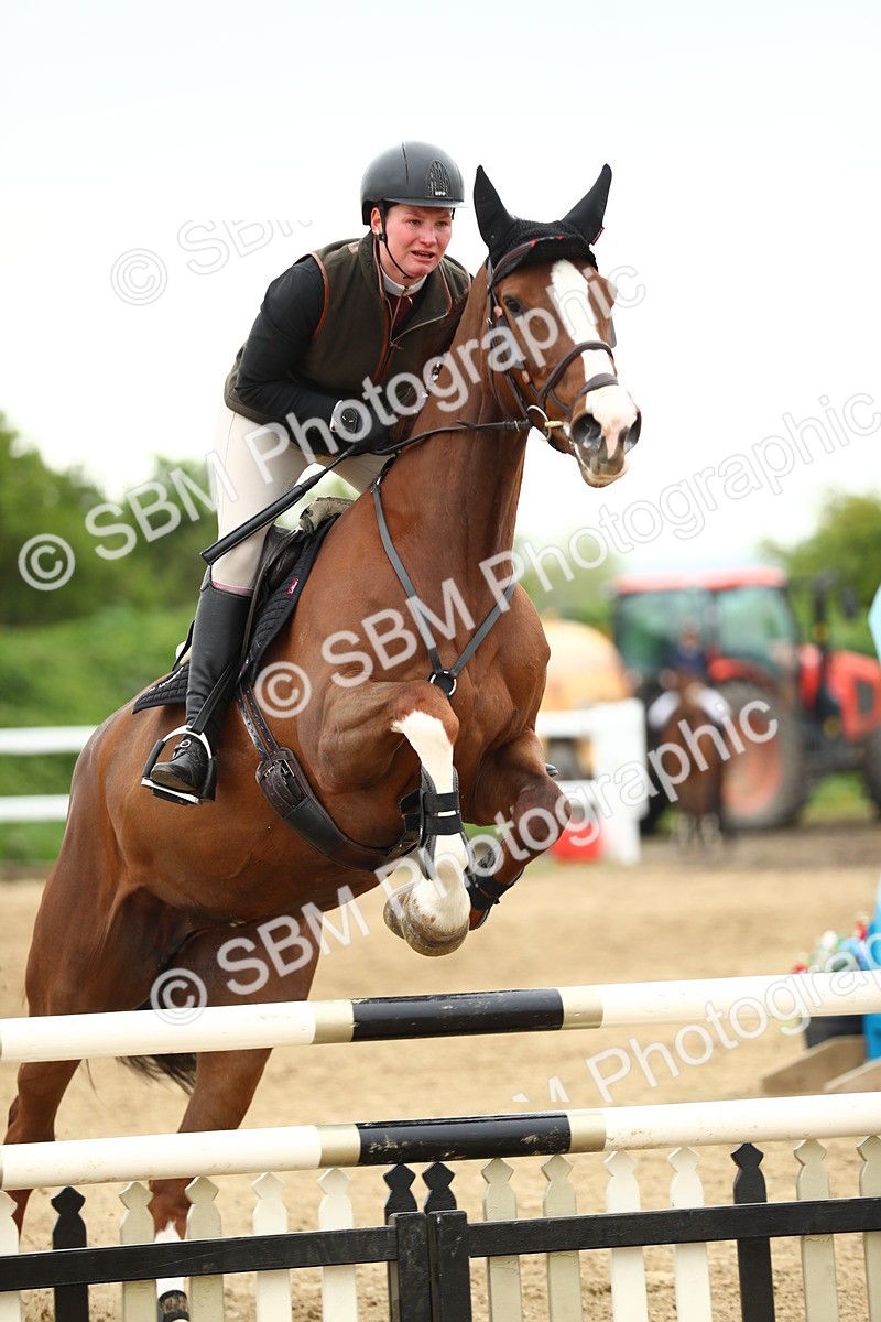 SBM_000303 - Class 2 - Senior British Novice 90cm