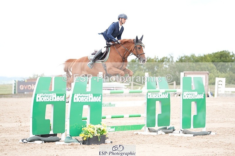 250801-105757-04826 - Cls 14 Snr Fox 1st Rnd