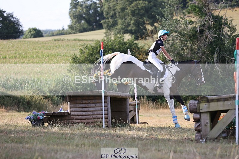 250802A-183111-09316 - J-444-Kelly.Knockaert-PIPER.II