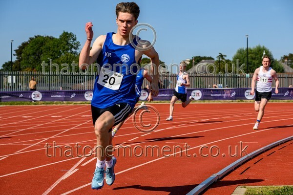 Age25SAT-917189 - Track Male