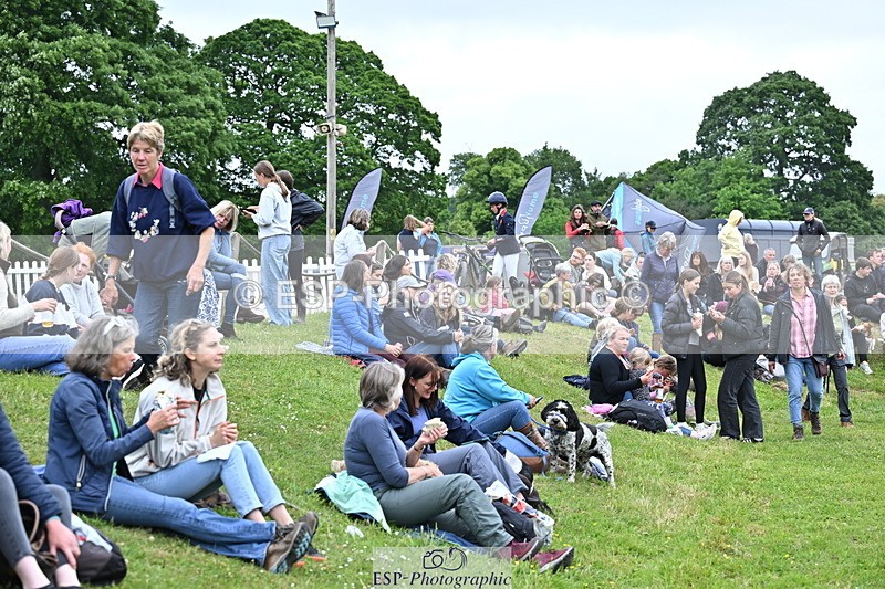 250524A-125121-11059 - Western Counties Crowds