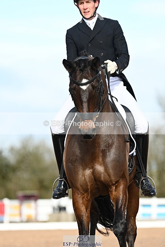 240218A-114602-06458 - 167-Mark.Forrest-Fidel.Von.Singng