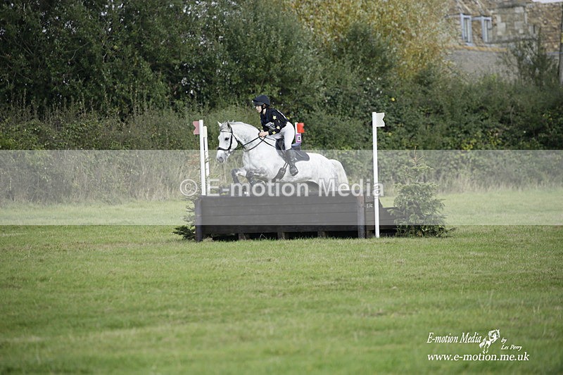  WWHT 171021 3211 - Intermediate (0.90m)  17/10/21