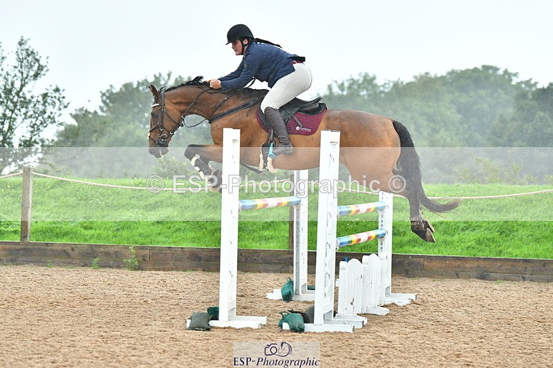 230805A-105258-00219 - Cls 2 Snr Newcomers & 1.10m Open